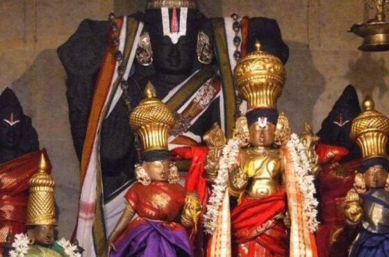 Tirukkoodaloor – Aaduthurai Perumal Koil