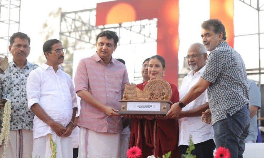 A Cinematic Reunion at Bekal Port4